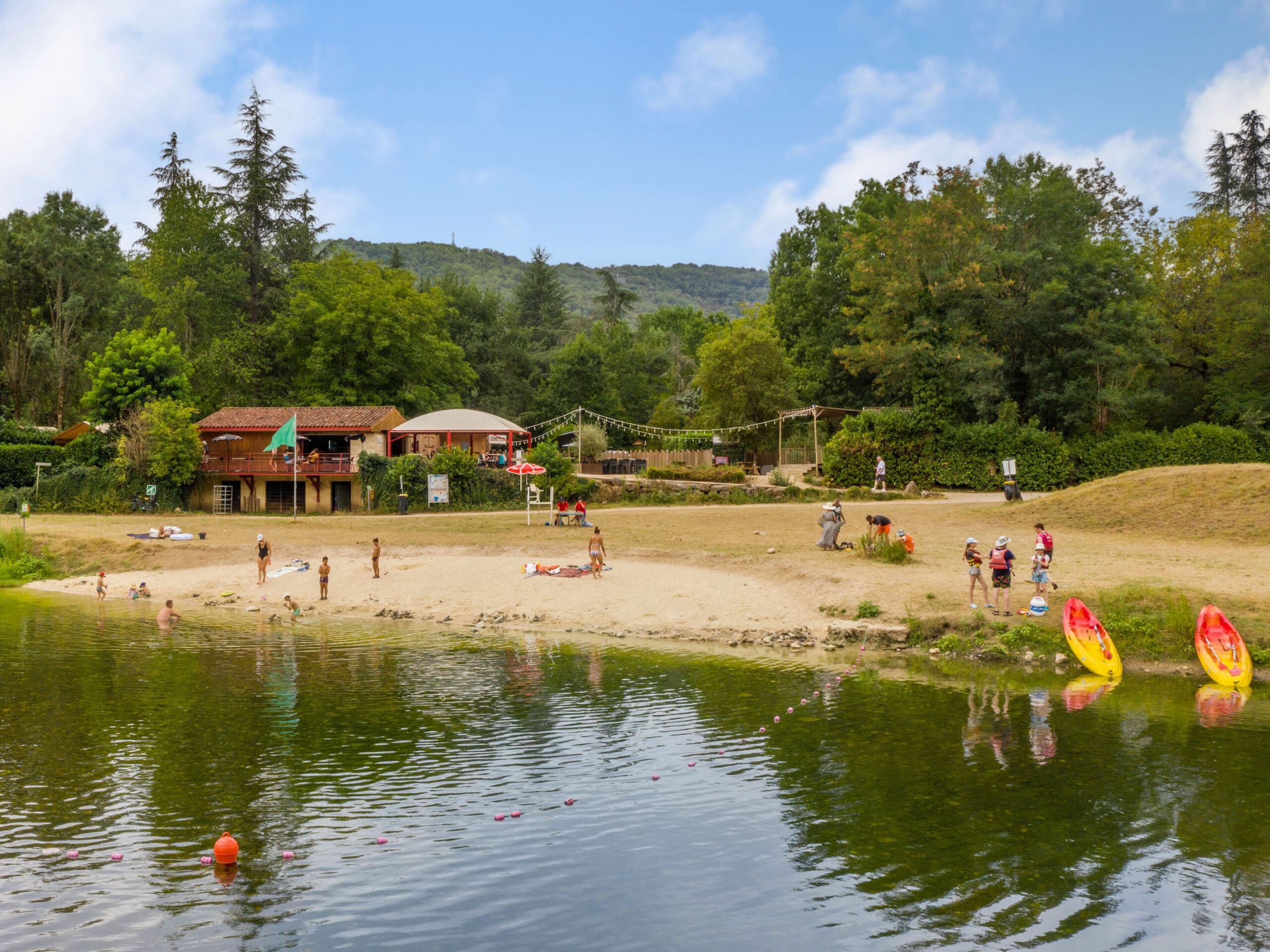 Flower Camping de la Plage Saint Cirq Lapopie 055 0